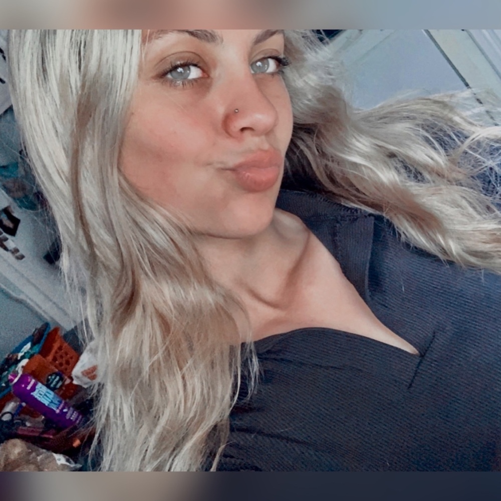 Meet your Posher, Calynn